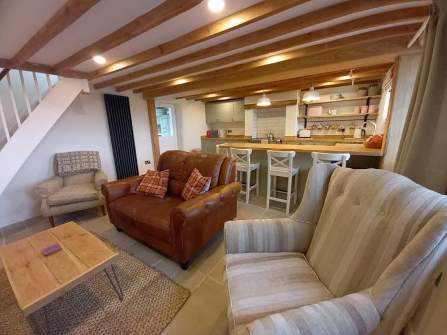 Cosy 2 Bed Cottage Between Snowdonia And The SeaLlandegai エクステリア 写真
