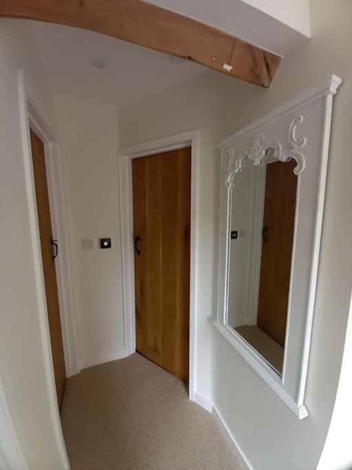 Cosy 2 Bed Cottage Between Snowdonia And The SeaLlandegai エクステリア 写真