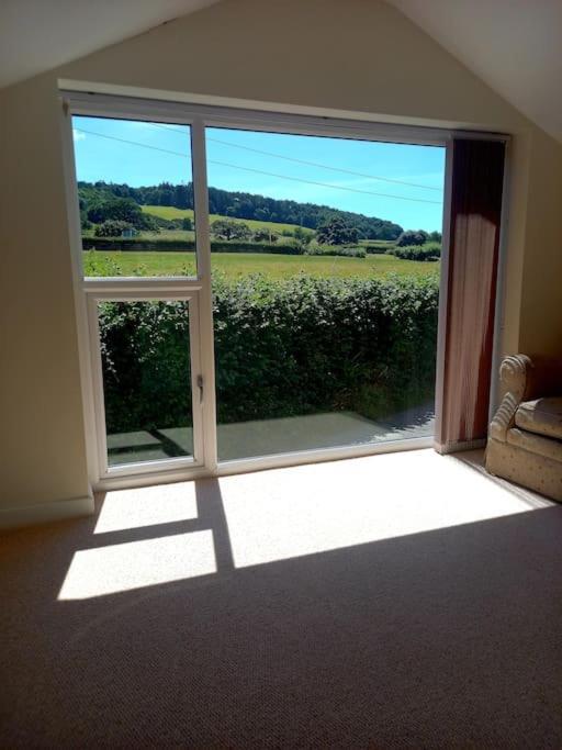 Cosy 2 Bed Cottage Between Snowdonia And The SeaLlandegai エクステリア 写真